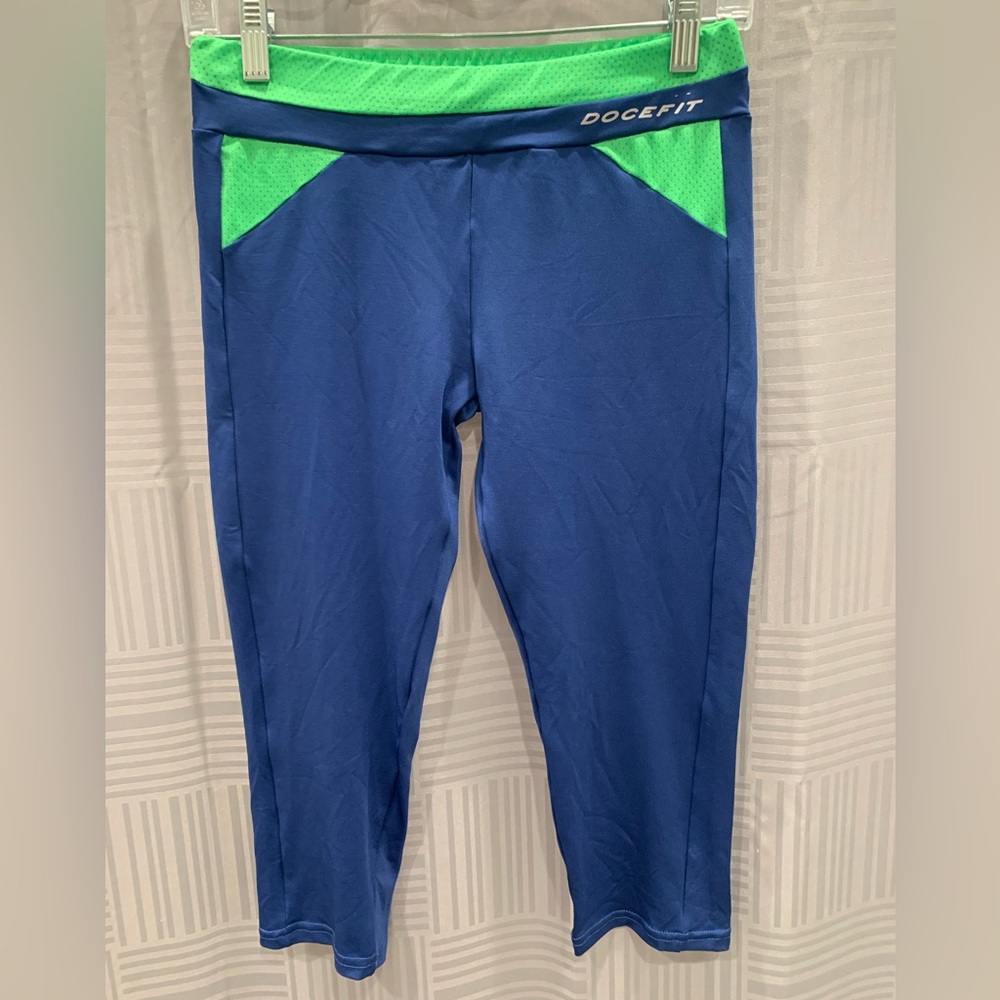Docefit Women’s Yoga Fitness Athletic Gym Workout Wear Size Medium Leggings